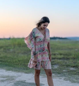 Pastel Boho Paisley Mini Dress - Kimono Sleeves, V-Neck, One Size - Picture 1 of 3