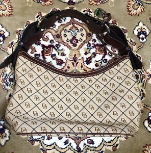 Dooney And Bourke Signature Handbag. “As Is” Please See Photos / Description - Picture 1 of 12