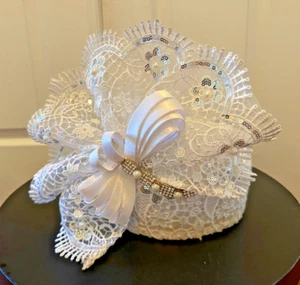 Ms Divine Vintage Lace White Hat β Dress / Bridal / Church - Timeless ππ€ - Picture 1 of 5