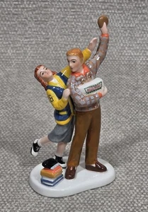 Dept 56 Snow Village College Kids at Krispy Kreme Figur #56.55135 2001 Keramik - Bild 1 von 14