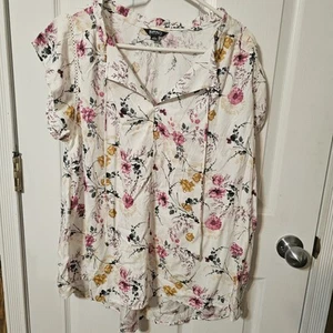 Top para mujer Buffalo David Bitton estampado floral cuello en V manga acampanada talla grande - Imagen 1 de 9