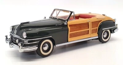 Franklin Mint 1/24 Scale B11D165 - 1948 Chrysler Town & Country Conv - Green - Image 1 of 4