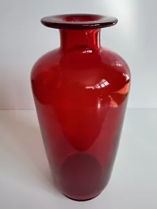 GORGEOUS Ruby Red Hand Blown 10” Indiana Glass SHOULDER Vase TIARA ❤️ - Picture 1 of 5