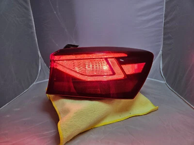 2019-2021 Kia Forte Incandescent Right Side Tail Light Taillight OEM 92402M7000 - Image 1 of 4