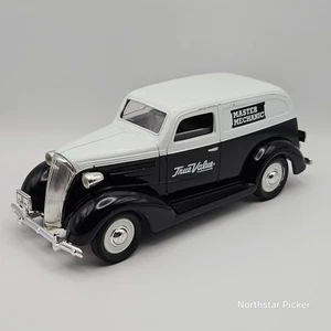 VTG "1937 Chevrolet Series" True Value Master Mechanic Liberty Classics Bank - Picture 1 of 6