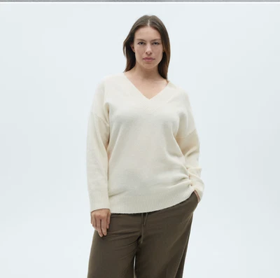 Suéter Mango Grande Cuello en V en Crudo Marfil Talla XL - Nuevo Foto 1 de 4