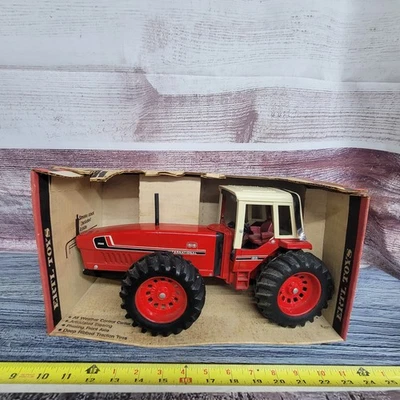 Vtg 1/16 Ertl International Harvester 3588 2+2 articulator 4wd tractor white top - Image 1 of 4