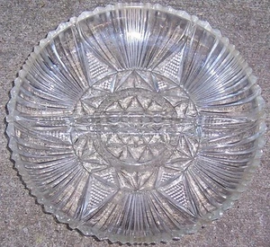 Clear Glass Divided Relish Dish Perfect for Entertaining Parties Vintage - Picture 1 of 2