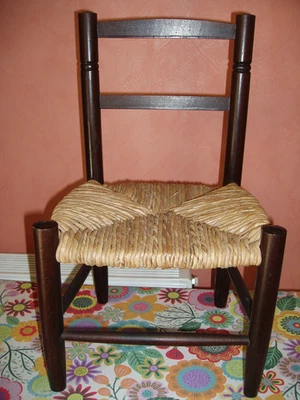 "Chaise Paille Poupée- Bois  ancienne état neuf- - Photo 1/3