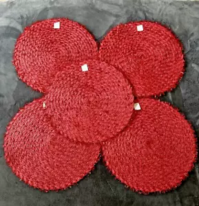 Set of 5 Pier 1 15” Red Round Woven Sparkly Christmas Placemats Charger Mat - Picture 1 of 8