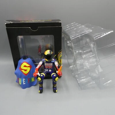 MINICHAMPS 1:12 VALENTINO ROSSI FIGURINE 312970146 APRILIA 125 SUPERMAN 1997 - Image 1 of 4