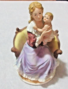 Vintage Lefton Hand Painted Woman & Child 7-1/4" x 4-1/4" KW 1459 Excellent - Picture 1 of 6