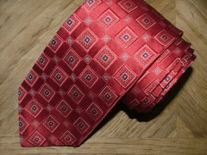 MENS JOHN W. NORDSTROM TIE 100% SILK MADE IN ITALY RED GEOMETRIC #590 - Picture 1 of 6