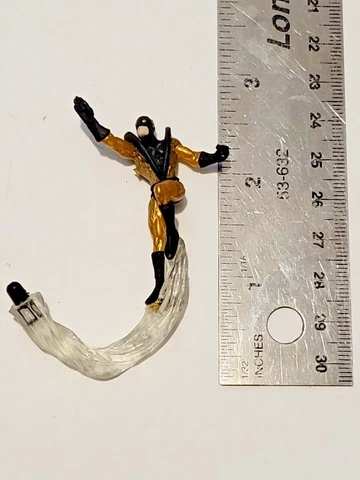 Marvel Legends MINI YELLOWJACKET Legendary Riders Wave No Wonder Man ToyBiz 2005 Cover