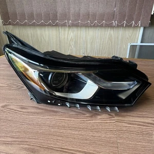 2018-21 Chevy Equinox Rt Headlight Xenon Hid OEM GM 84258450 - Picture 1 of 11