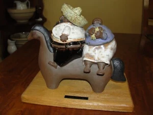 RODO PADILLA MEXICAN Couple riding a horse with a baby SCULPTURE - Picture 1 of 15