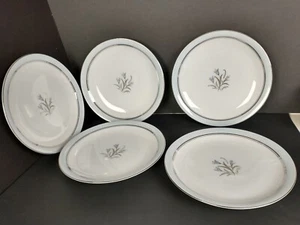 Noritake China patrón campana azul 5558, plato de ensalada/postre, 5 piezas - Imagen 1 de 6