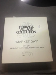 DEPT 56 Weihnachtsdorf Zubehör Markttag 3-teiliges Set #56.56413  - Bild 1 von 3