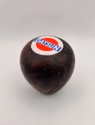 Pomo de cambio Datsun 240Z 260Z 280Z 280ZX 510 M8x1,25 nogal satinado vintage Datsun  Foto 1 de 4