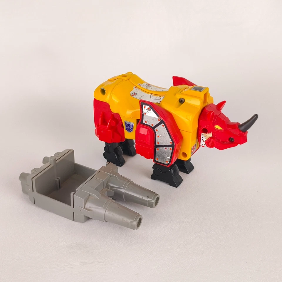 Transformers G1 Headstrong Metal Variant With Predaking Foot - Image 1 of 4