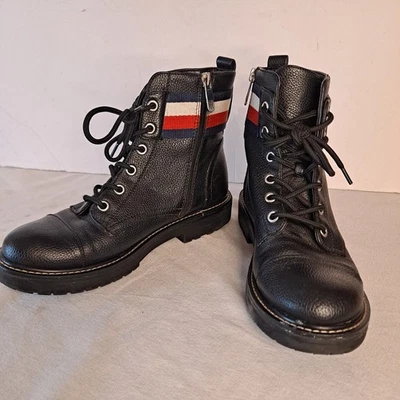 Botas de combate femininas Tommy Hilfiger Lavo2 couro listrado preto tamanho 7M - Imagem 1 de 4