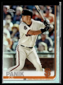 2019 Topps Chrome #14 Joe Panik Refractor - Picture 1 of 2