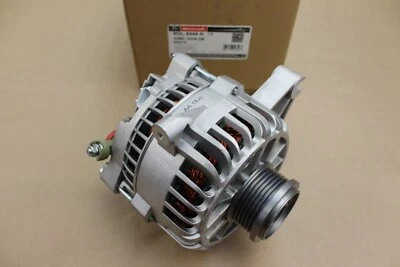 Nuevo alternador Motorcraft compatible con Ford Expedition/Navigator 2005-2006 5,4 L Foto 1 de 4
