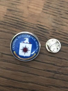 GROS PIN'S 2cm Métal Argenté CIA Services Secrets USA - Picture 1 of 1