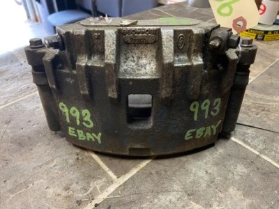 Pinza de freno delantera derecha Cadillac SRXS 2004-2009/05-08 STS con soporte OEM  Foto 1 de 4