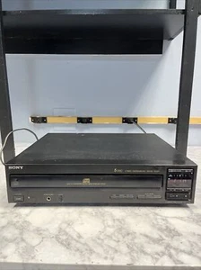 SONY CDP-C305 5-Disc CD Changer Compact Disc Player No Remote! SKIPS READ!!!! - Picture 1 of 19