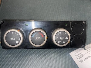 2004-2007 Nissan Titan Front AC Heater Climate Control Module LE, SE OEM - Picture 1 of 2
