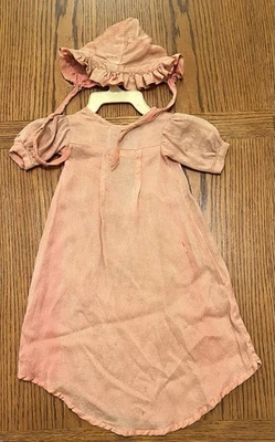 Gorro y vestido transparentes malva vintage de los años 50 Foto 1 de 4