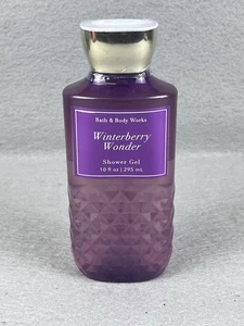 Bath & Body Works WINTERBERRY WONDER Shower Gel Body Wash 10 fl oz NEW - Picture 1 of 2