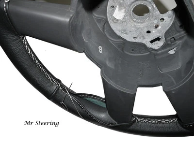 Para Volvo 164 1968-1975 Negro Grano Volante de Cuero Cubierta Blanco Costura - Imagen 1 de 3