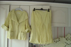 SONJA MAROHN (GERMAN DESIGNER) FAB MUTED GREEN CRINKLE 2 PIECE SKIRT SUIT -- 14 - Picture 1 of 5