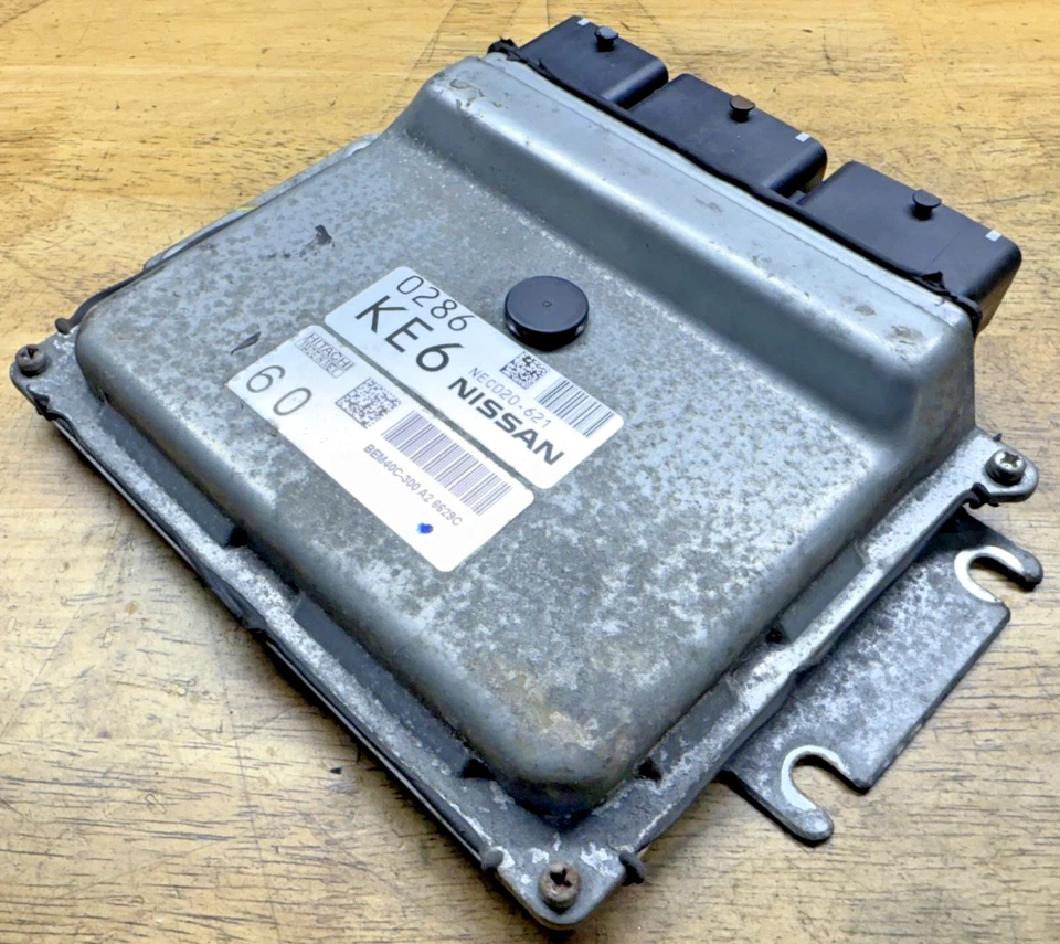 Módulo de controle de computador motor ECM 2016-17 Nissan Sentra 1.8L ECU PCM BEM40C-300 - Imagem 1 de 4