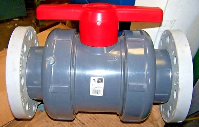SPEARS 4" PVC FLANGED BALL VALVE 2323-040 - Image 1 of 4