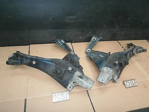 VAUXHALL ZAFIRA 2005-2007 MK2 UNDER HEADLIGHT METAL SUPPORT BRACKET ,1 ONLY - Picture 1 of 2
