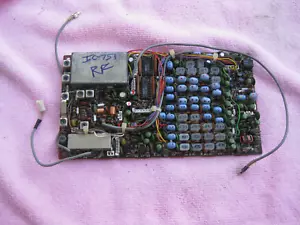 Unità RF ICOM IC-751 in ottime condizioni e funzionante come dovrebbe - Foto 1 di 2