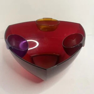 Tupperware Acrylic Triangle Serving Salad Bowl /Chip & Dip 17 Cup 4 L 5356B-2 - Picture 1 of 11