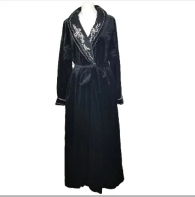 Vintage Gilligan O'Malley Womens Velvet Robe Black Embroidered Floral Size Large - Image 1 of 4