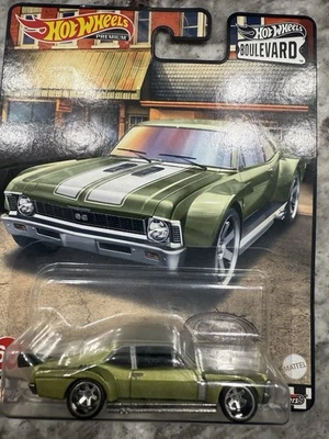 Chevy Nova Premium Boulevard Real Riders 2020 Hot Wheels Custom '70 Foto 1 de 4