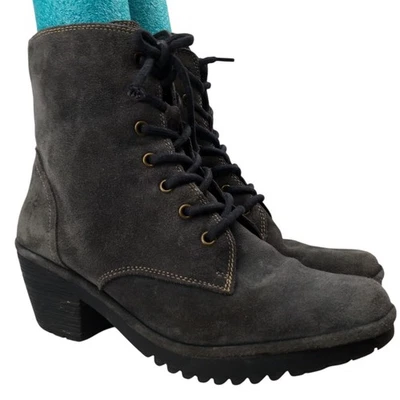 Fly London Gamuza Gris Woke910Fly Botines Talla 40 EE. UU. 9-9,5 Con Cordones Tacón Bloque Foto 1 de 4