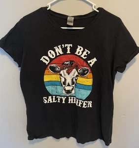 Don't Be A Salty Heifer Shirt Dairy Farmer Funny Cow Lover T-shirt Size Large - Picture 1 of 4