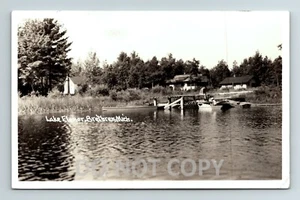 Hermanos MI, Lago Elinor, personas, muelles, barcos, postal RPPC, condado de Manistee - Imagen 1 de 3