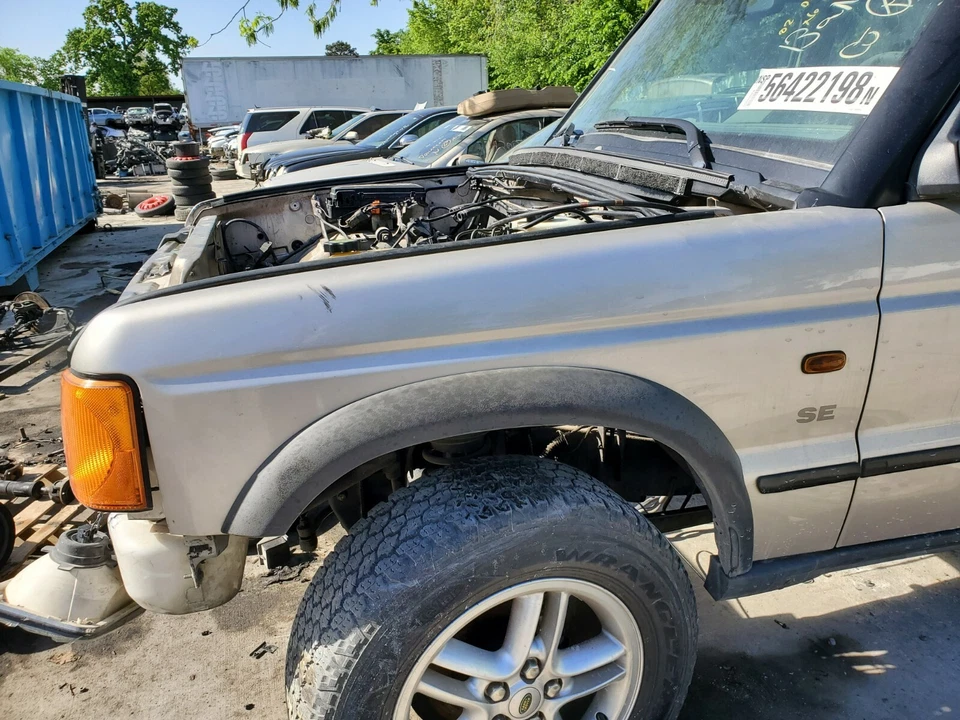 Land Rover Discovery II 1999 2000 2001 2002 2003 2004 guardabarros izquierdo plateado Foto 1 de 1