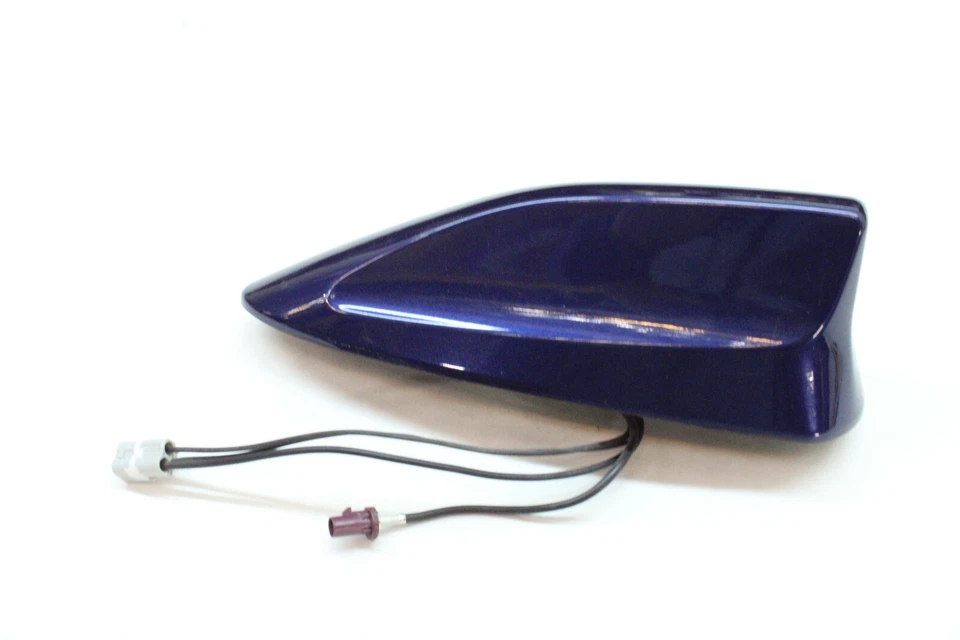 Subaru WRX STI 2017 antena de aleta de tiburón montada en el techo azul OEM 15 16 17 18 19 20 Foto 1 de 4