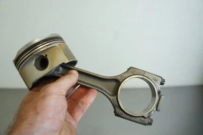 Porsche Cayenne 2003-2006 turbo 4,5 L V8 motor pistón biela eje Foto 1 de 4