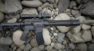 AR15 RIFLE DE ASALTO BRILLANTE PÓSTER IMPRESIÓN FOTOGRÁFICA Genial arma munición equipo 4112 - Imagen 1 de 1