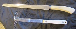 "400" Household kitchen utensils knife and potato masher white handle stainless - Bild 1 von 7